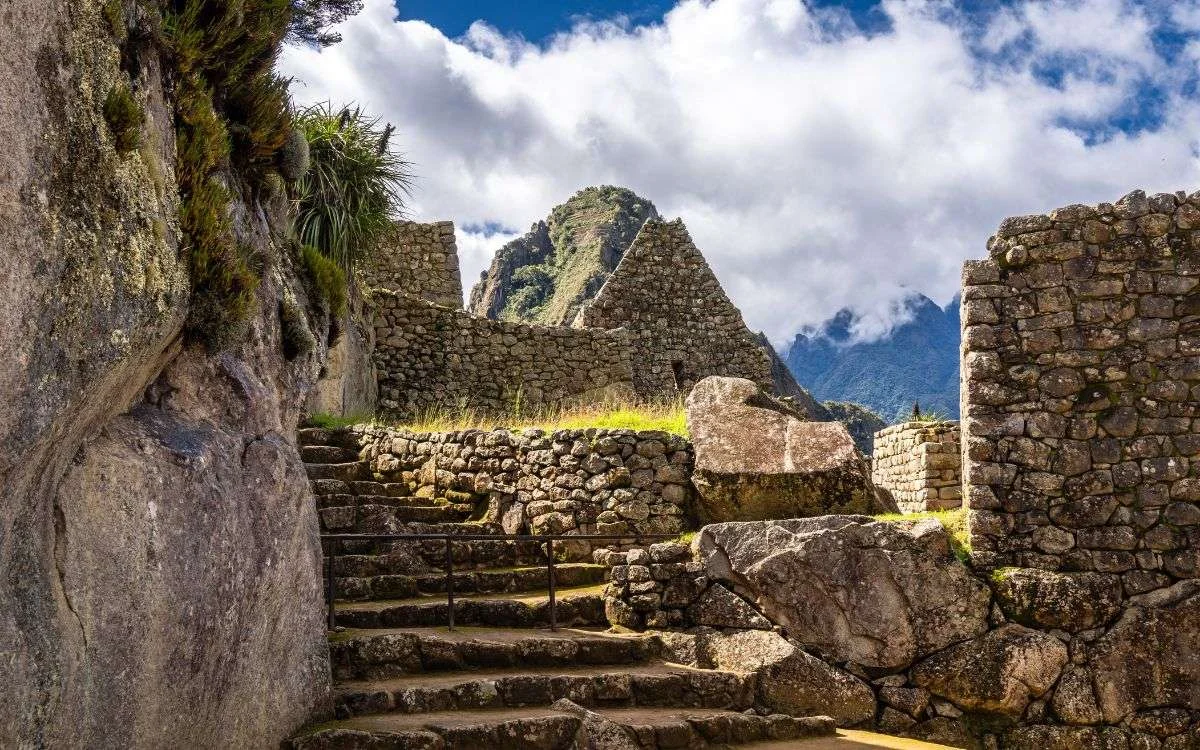  Peru | Sun Gate Machu Picchu Hiking to Inti Punku’s Stunning Views