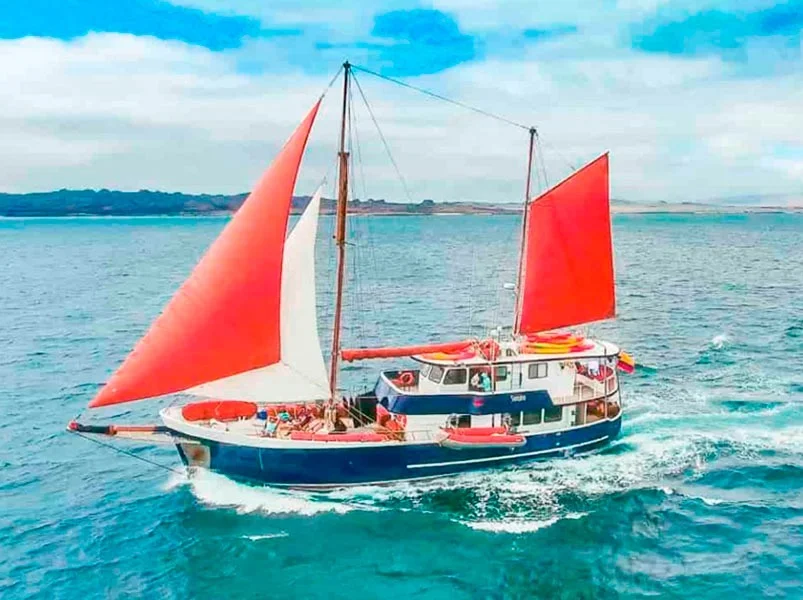 Enchanted Isles Southeast & Central 8-Day - Samba Sailboat Sail Boat | Samba Sailboat | Galapagos Tours