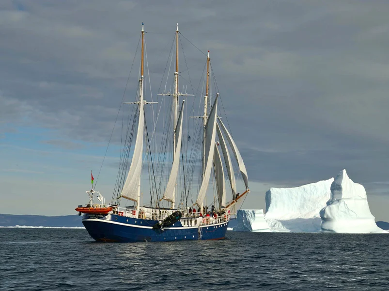 Alpine Peaks of Spitsbergen, Ski & Sail | Rembrandt van Rijn | Arctic Tours