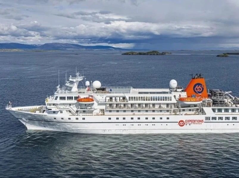 Crossing the Circle | Antarctica Tours