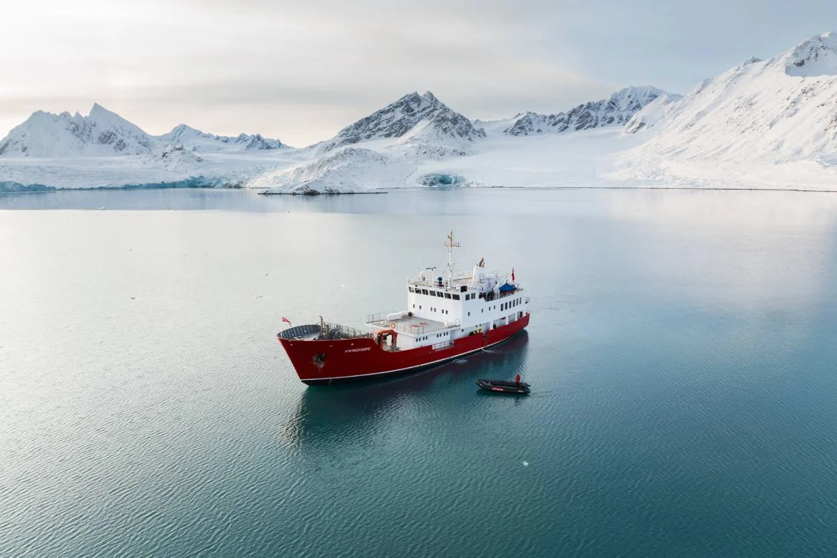 Svalbard Spring Photo Tour | Antarctica Tours Svalbard Spring Photo Tour | Antarctica Tours