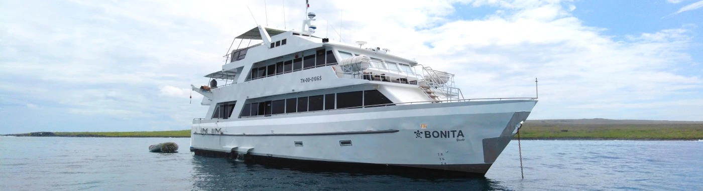 Bonita Yacht 7-days Galapagos boat tour Itinerary West islands | Galapagos Cruise Tours