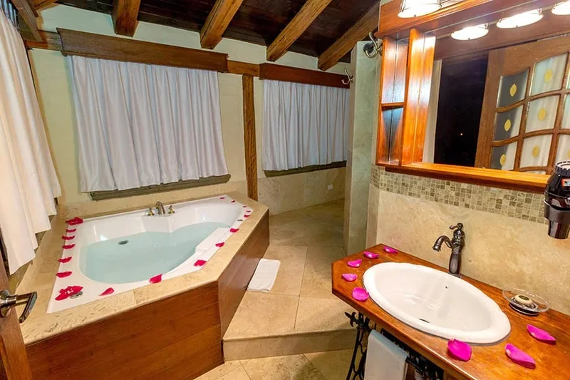 Bathroom | Junior Suite Matrimonial | Samari Spa Resort