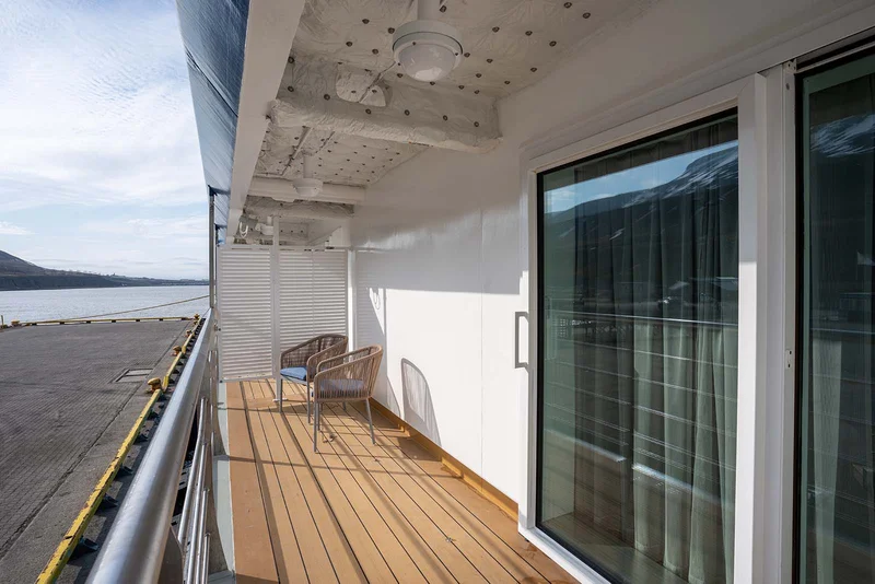 Category B Suite – Balcony Suite | South America Travel