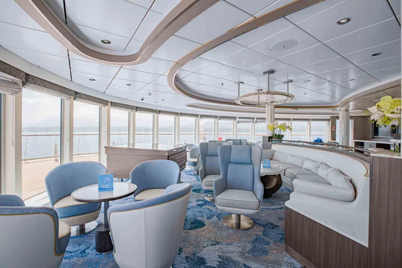 Observers Lounge | Ocean Victory