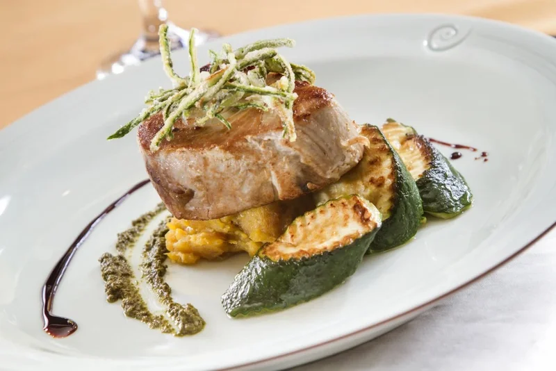 Cuisine-Tuna-Steak | Integrity 