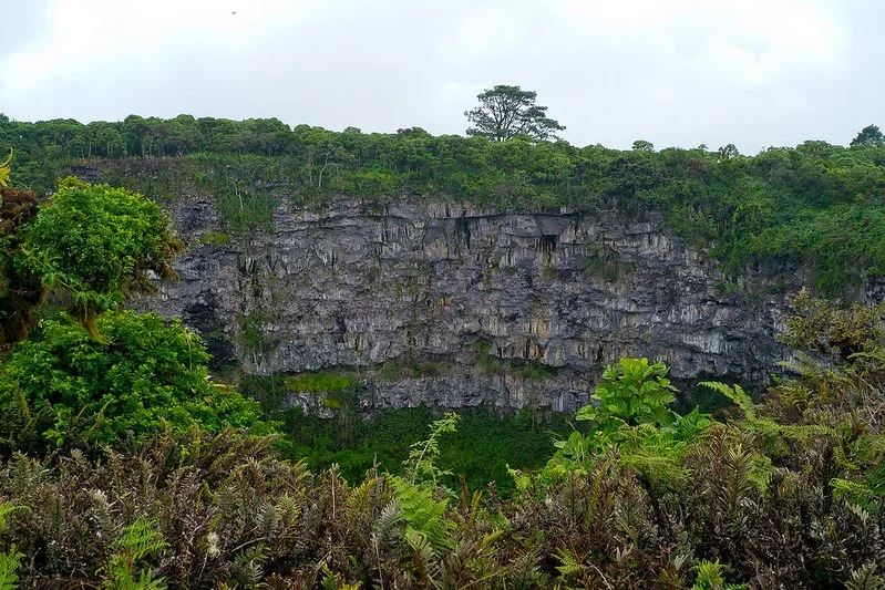 Galapagos West Islands 6 days cruise Itinerary on board Ocean Spray