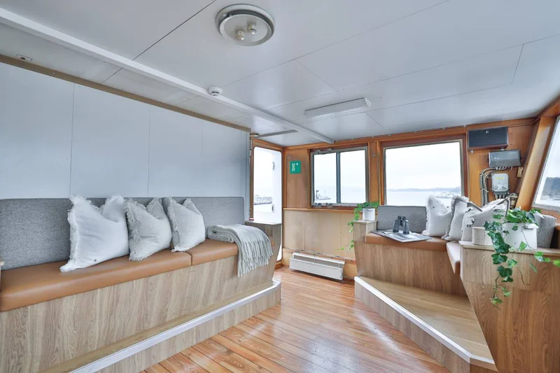 Bridge Lounge Seating | MV Vikingfjord