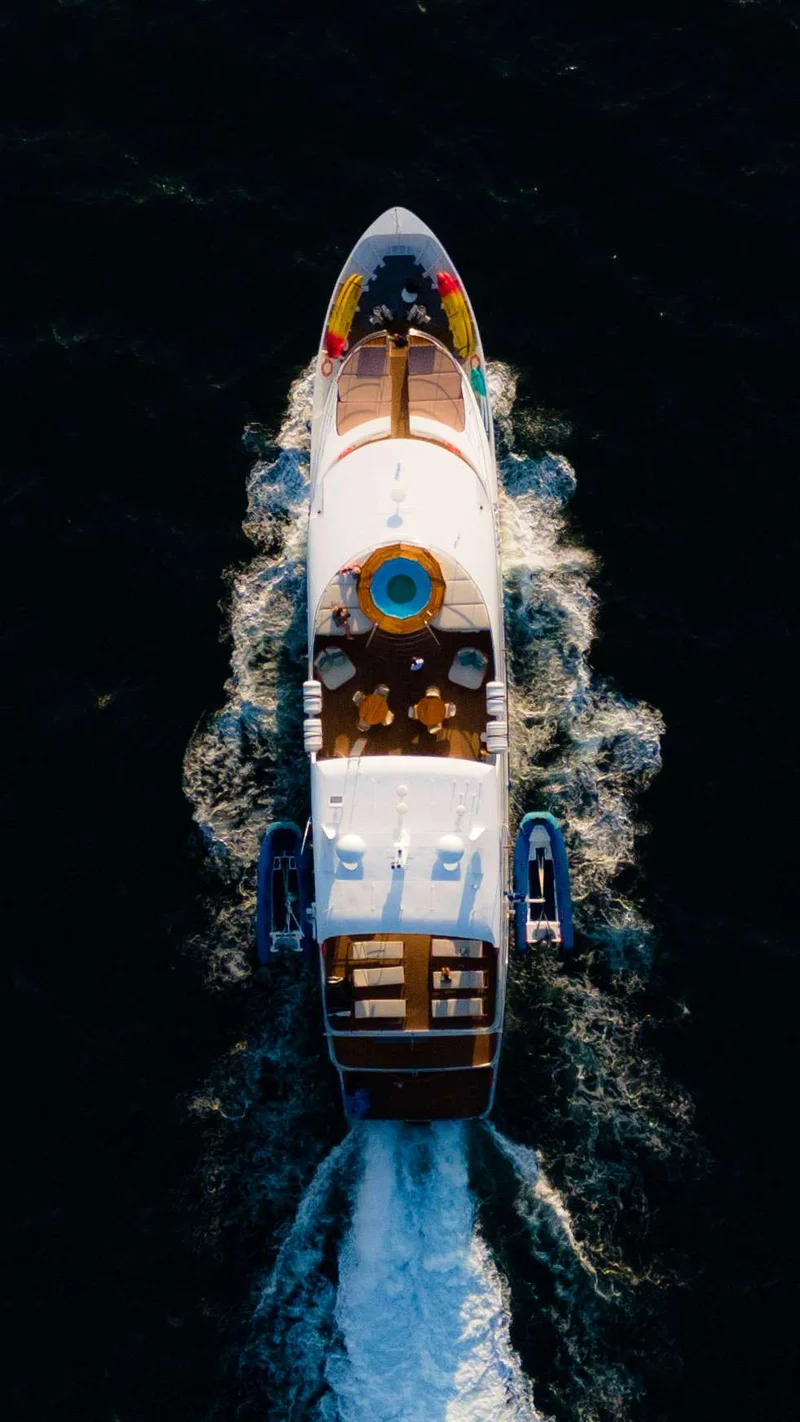 Exterior | Kontiki Yacht