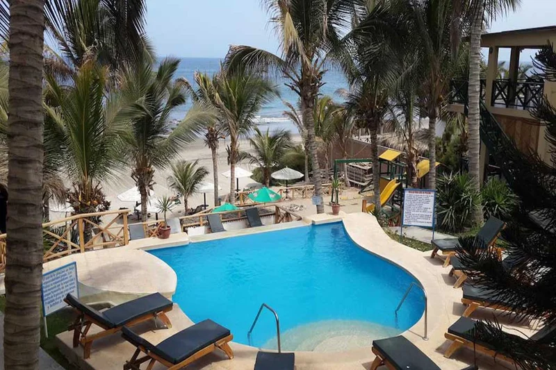 Mancora Beach Bungalows