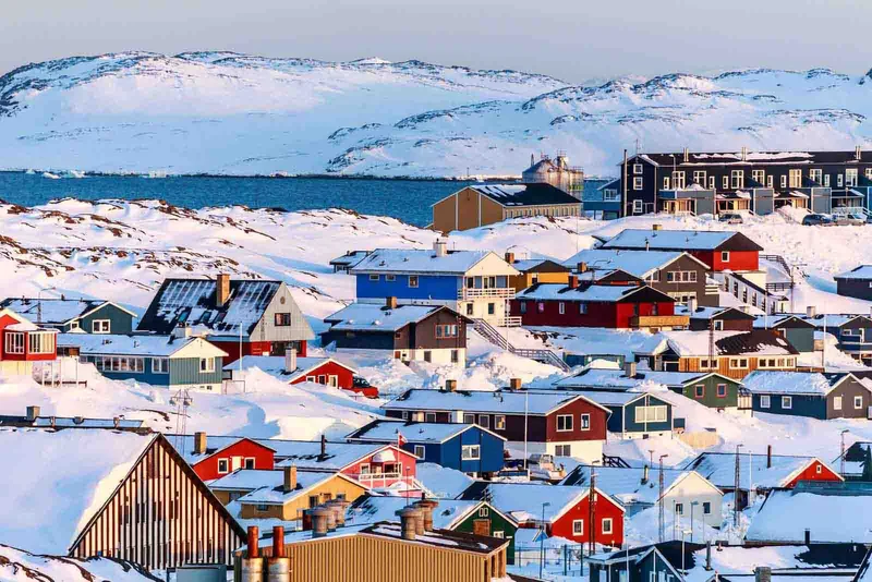 Southeast Greenland: Exploring at the Edge of the Ice Cap
