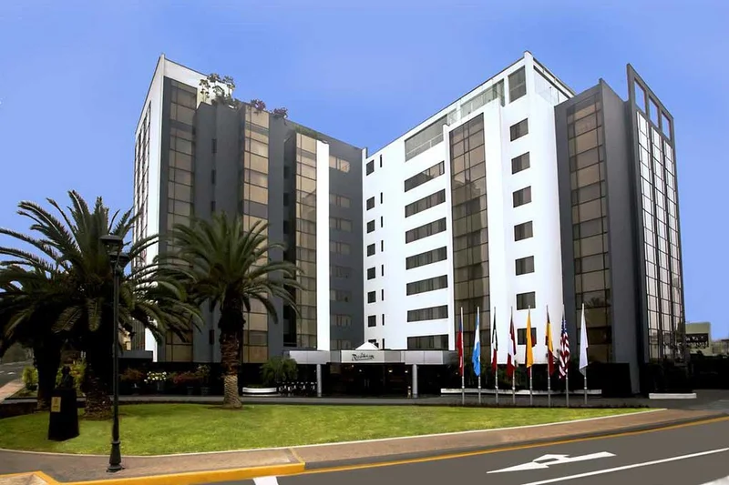 Radisson Hotel Plaza del Bosque