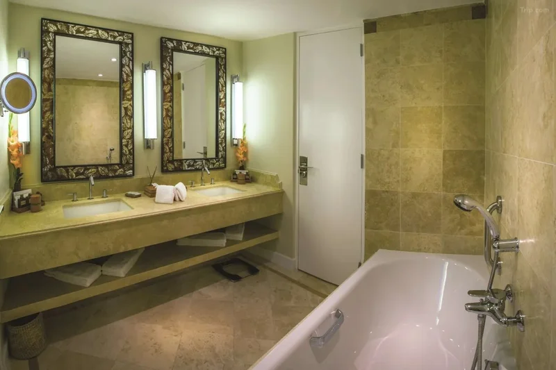 Sanctuary Lodge | Bathroom