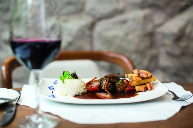 Sanctuary Lodge | Gourmet meal