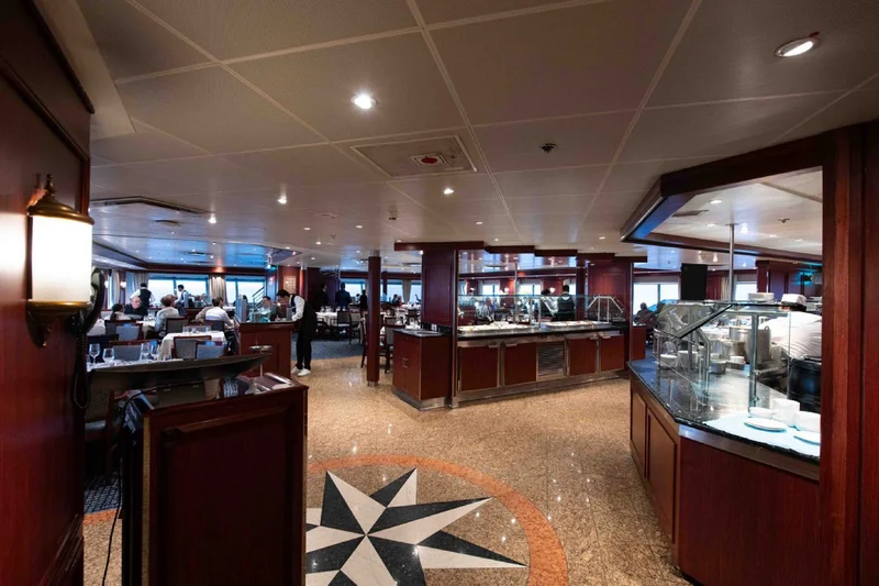 Dining Room | Discoverer | Antarctica
