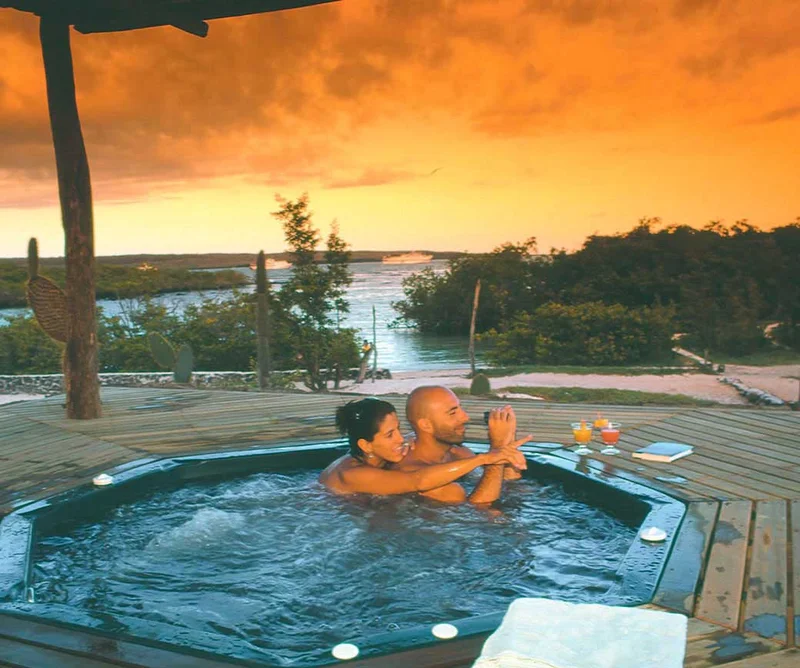 Pool I Finch Bay 