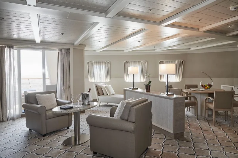grand-suite-silver-suite-antarctica grand-suite-silver-suite-antarctica