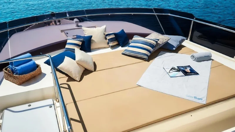 Outdoor Lounge | Galaxy Skape