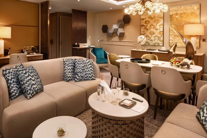 owner-suite-ocean-endeavour-antarctica owner-suite-ocean-endeavour-antarctica