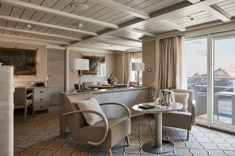 owner-suite-silver-wind owner-suite-silver-wind