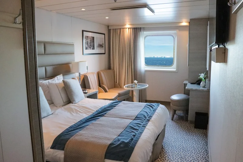Solo Vista Stateroom | South America Travel